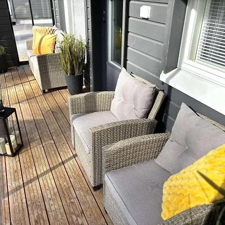 Luhtitalon Paeaetyhuoneisto Saunalla - Liinavaatteet,pyyhkeet Ja Loppusiivous Sisaeltyvaet Aina Majoituksen Hintaan Appartamento Kalajoki